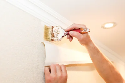 Pose de papier peint à Montillot — revêtements muraux et toiles de verre